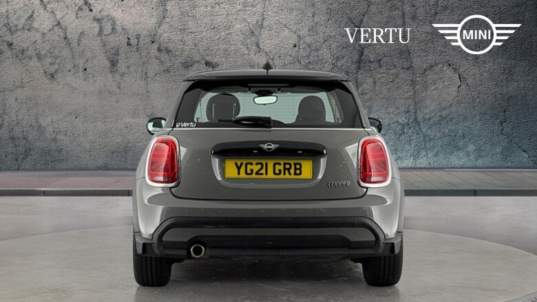 MINI Hatchback 1.5 Cooper Classic 3dr Auto Petrol Hatchback